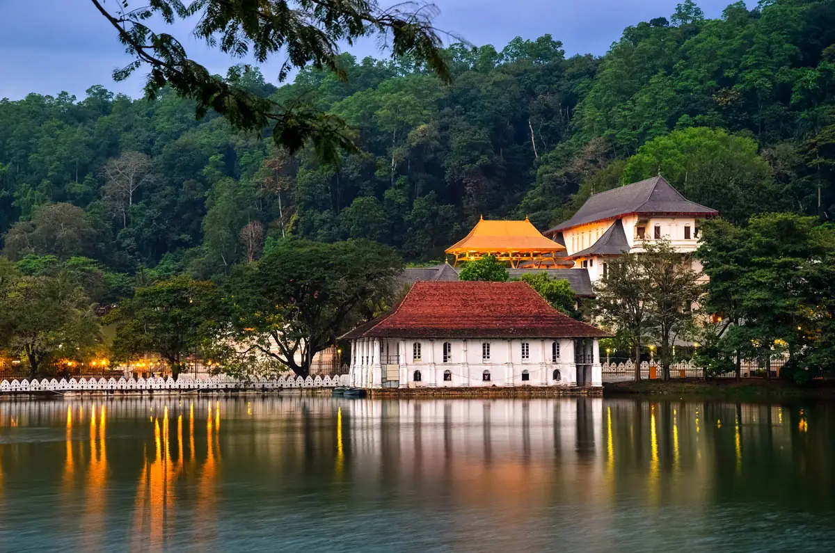 Sri Lanka – S 12